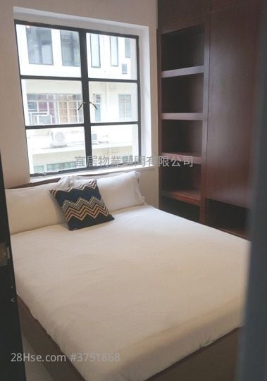 唐楼 租盘 2 房 , 1 浴室 531 平方尺