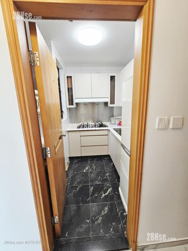 爱琴海岸 售盘 3 房 , 1 浴室 623 平方尺