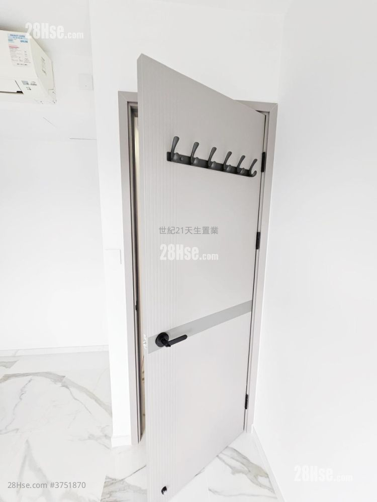 爱琴海岸 售盘 3 房 , 1 浴室 623 平方尺