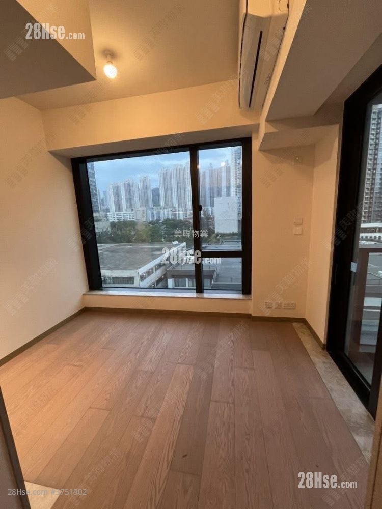 Montego Bay Sell 271 ft²