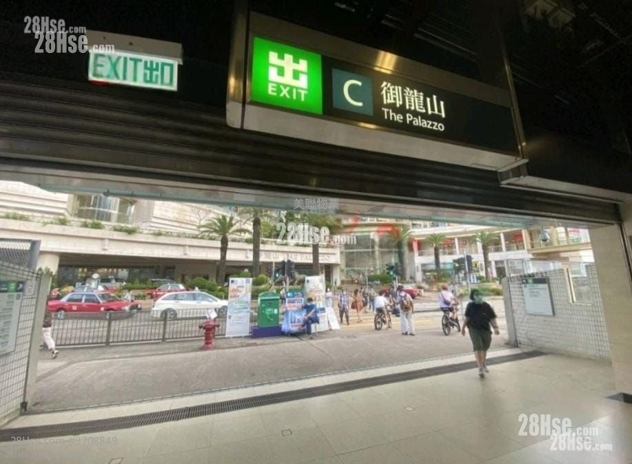 御龍山 售盤 3 房 , 2 浴室 696 平方呎