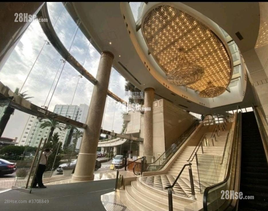 御龍山 售盤 3 房 , 2 浴室 696 平方呎