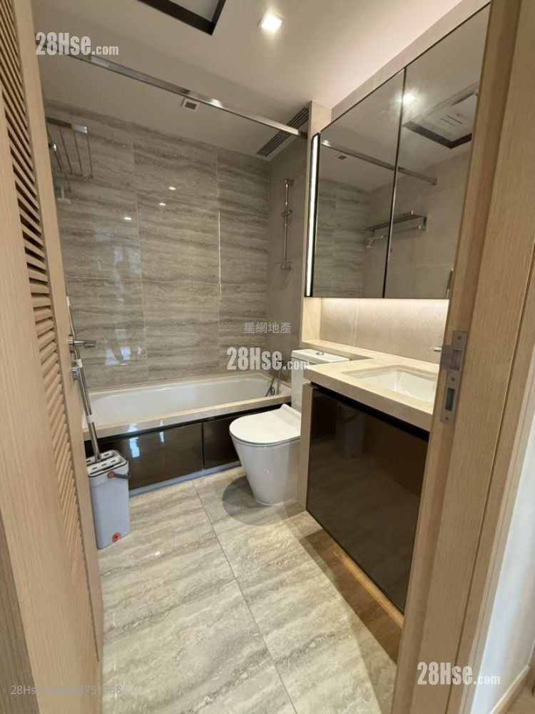 The Regent Sell 2 Bedrooms , 1 Bathroom 457 ft²