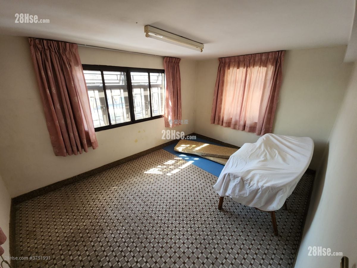 村屋 售盘 1,750 平方尺