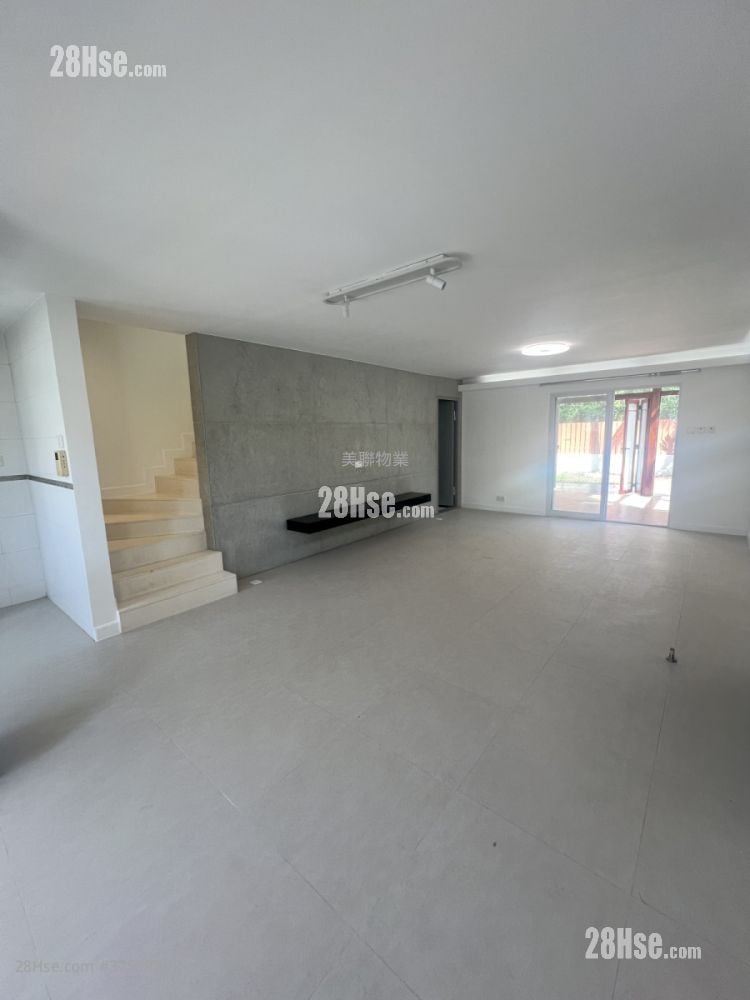 Fairview Park Sell 3 Bedrooms 1,035 ft²