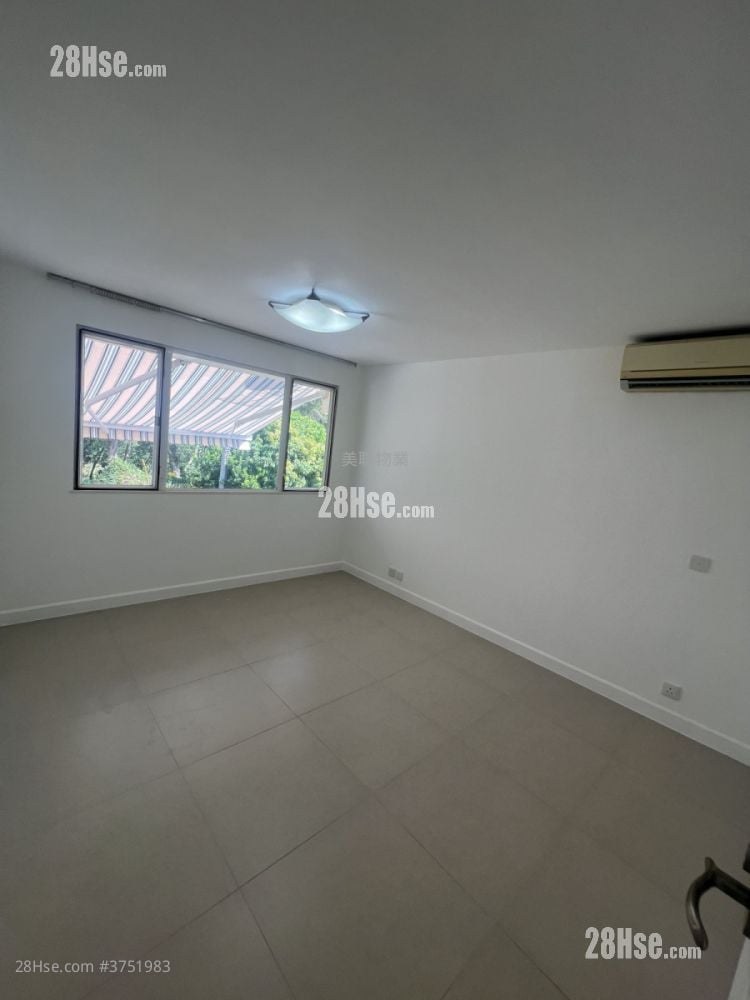 Fairview Park Sell 3 Bedrooms 1,035 ft²