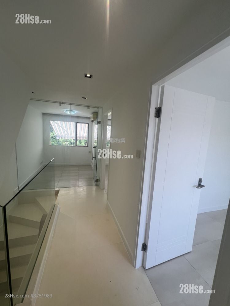 Fairview Park Sell 3 Bedrooms 1,035 ft²