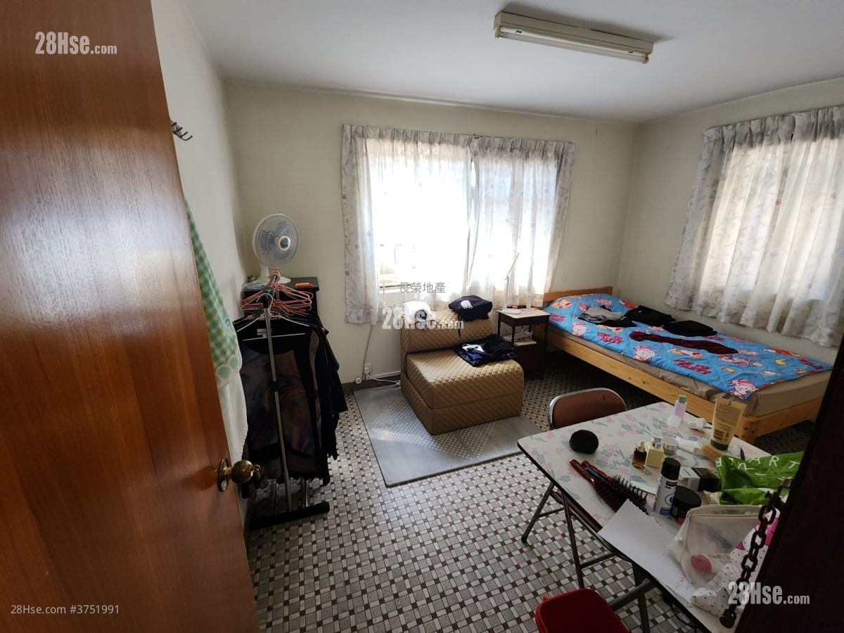 村屋 售盘 1,750 平方尺