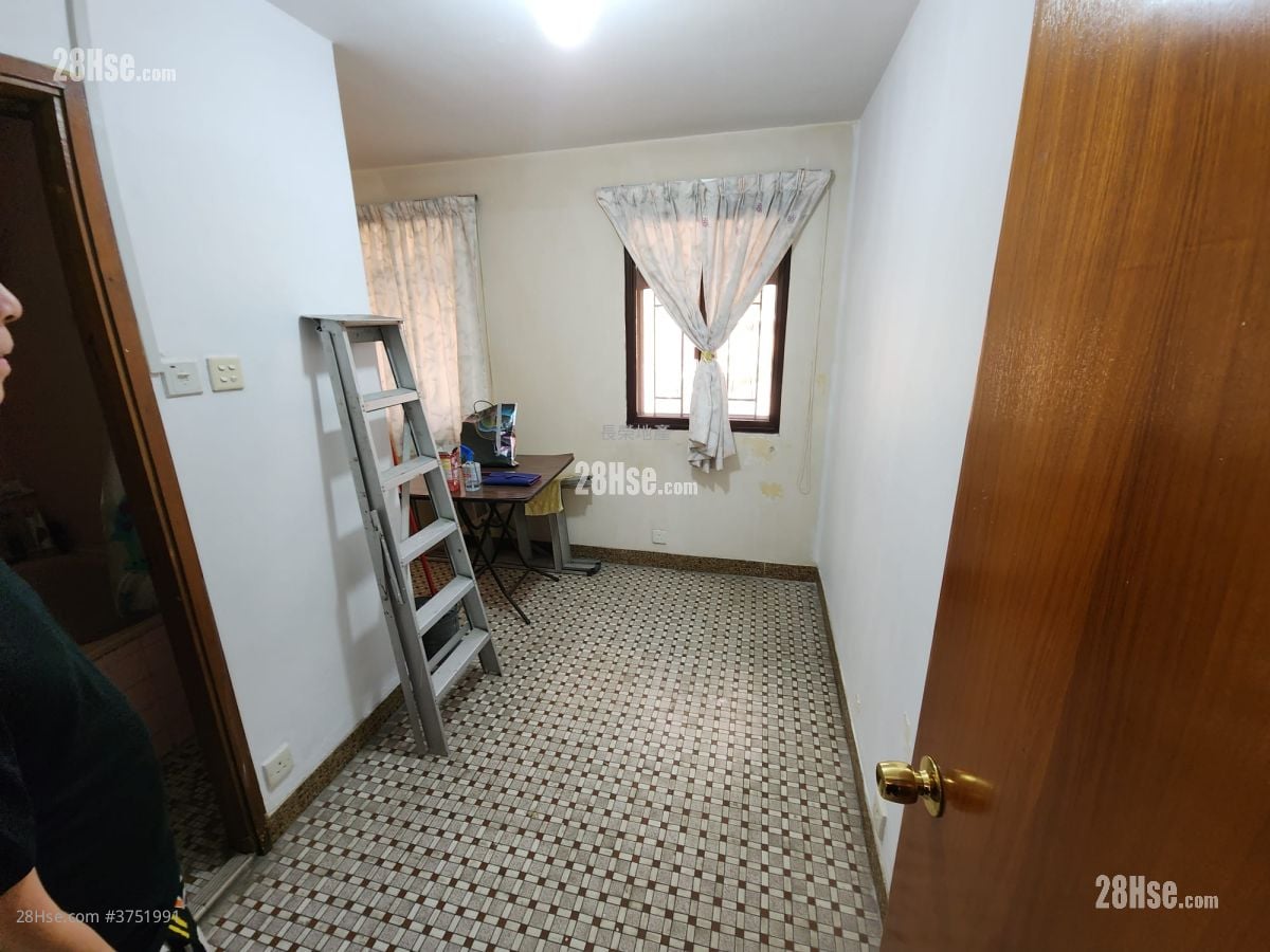 村屋 售盘 1,750 平方尺