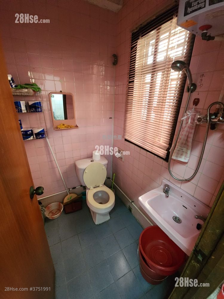 村屋 售盘 1,750 平方尺