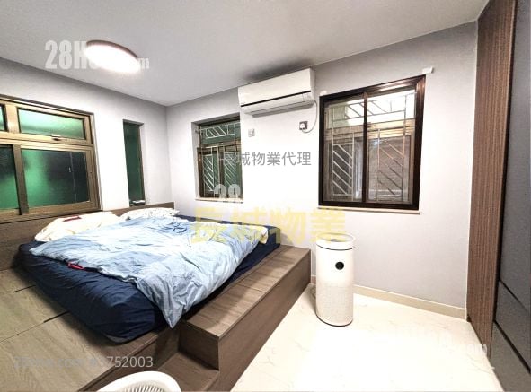 Tai Po Village House Sell 2 Bedrooms , 2 Bathrooms 630 ft²