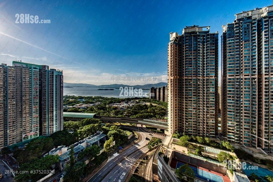 翠擁華庭 售盤 3 房 , 2 浴室 844 平方呎