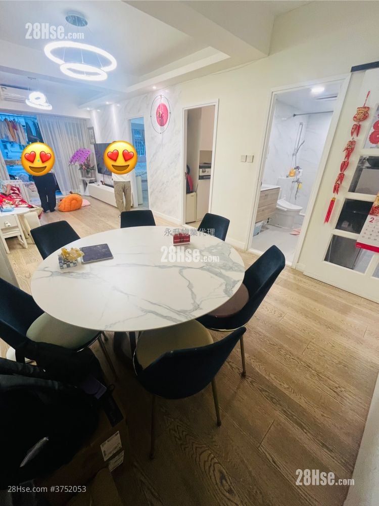 帝国大厦 售盘 4 房 , 2 浴室 1,037 平方尺