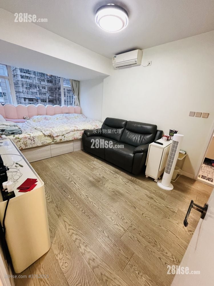 帝国大厦 售盘 4 房 , 2 浴室 1,037 平方尺