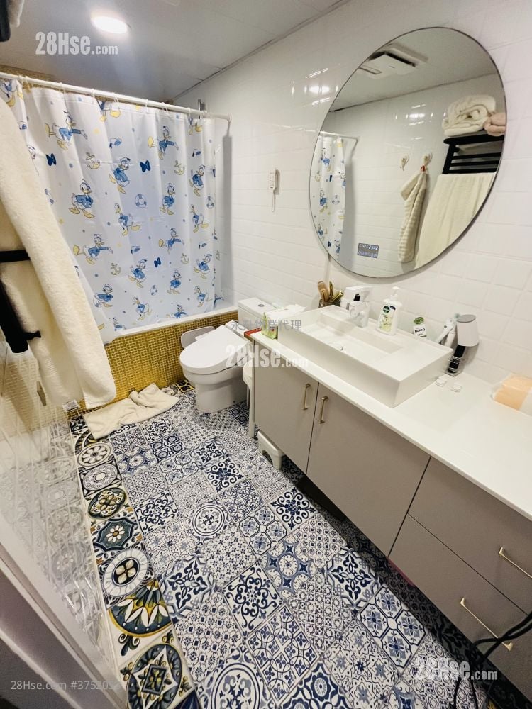 帝国大厦 售盘 4 房 , 2 浴室 1,037 平方尺