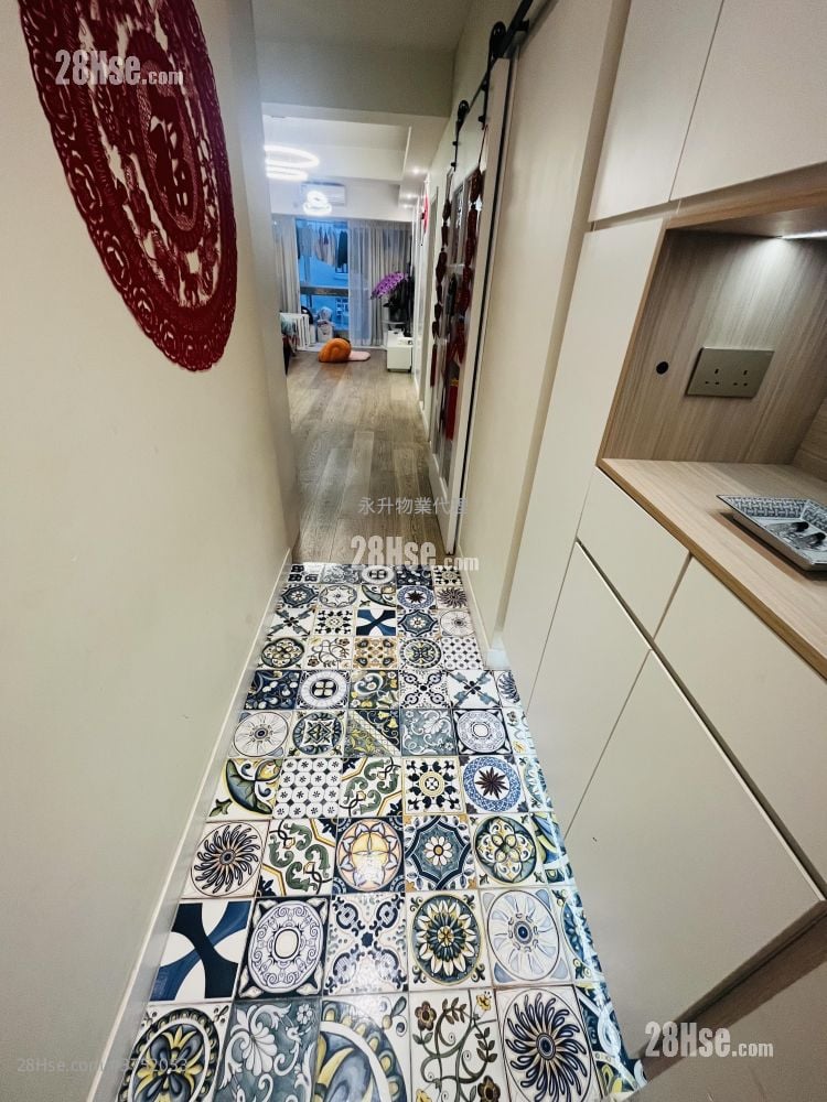 帝国大厦 售盘 4 房 , 2 浴室 1,037 平方尺