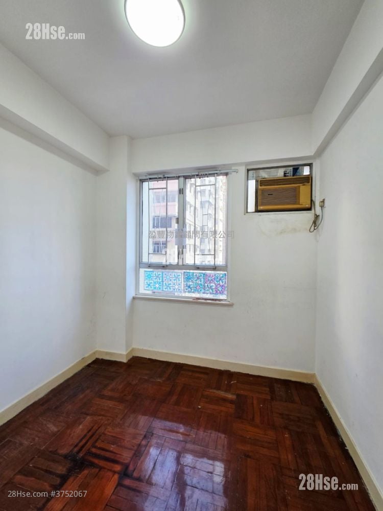 Lockhart House Sell 2 Bedrooms , 1 Bathroom 552 ft²