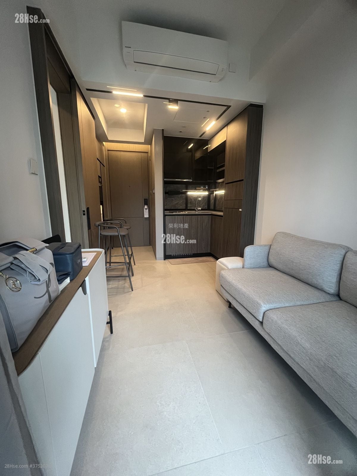 天玺天 租盘 1 房 , 1 浴室 298 平方尺