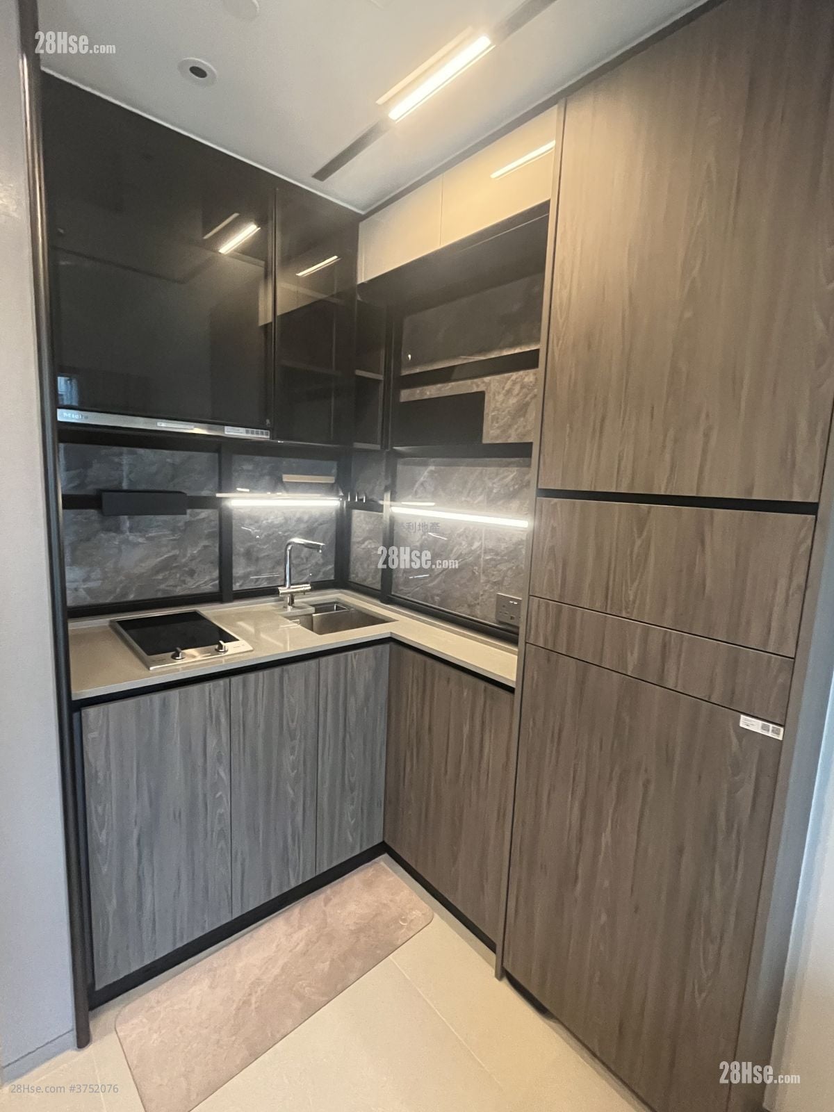 天玺天 租盘 1 房 , 1 浴室 298 平方尺