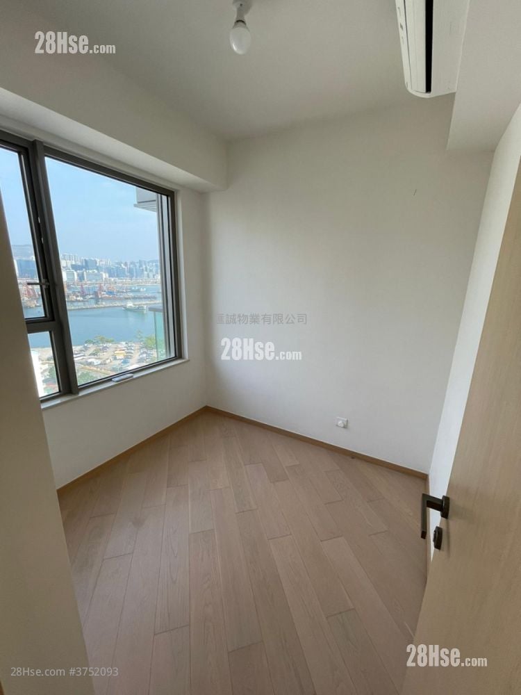 Upper East Sell 1 Bedroom , 1 Bathroom 285 ft²