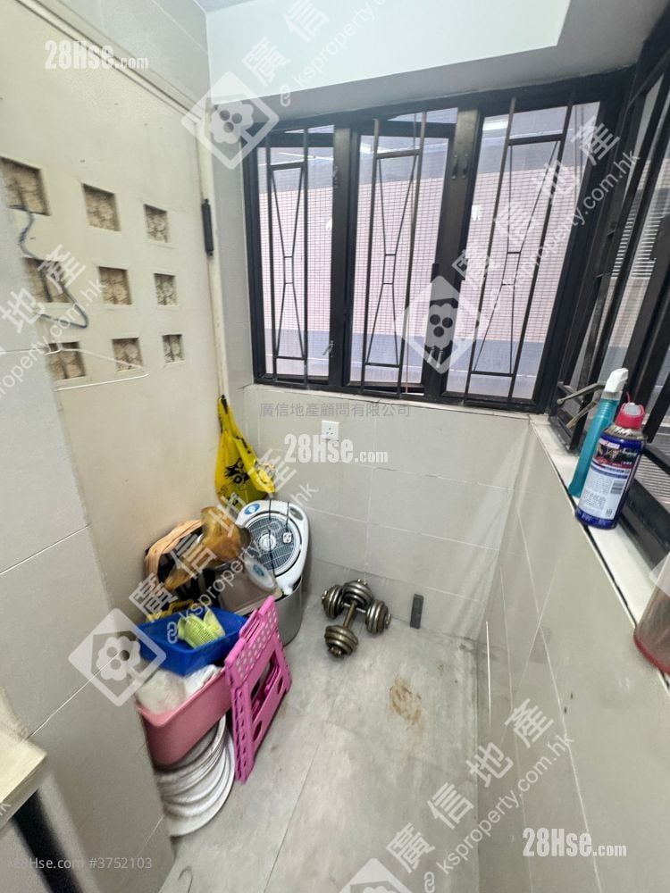 海信大廈 售盤 3 房 , 2 浴室 596 平方呎