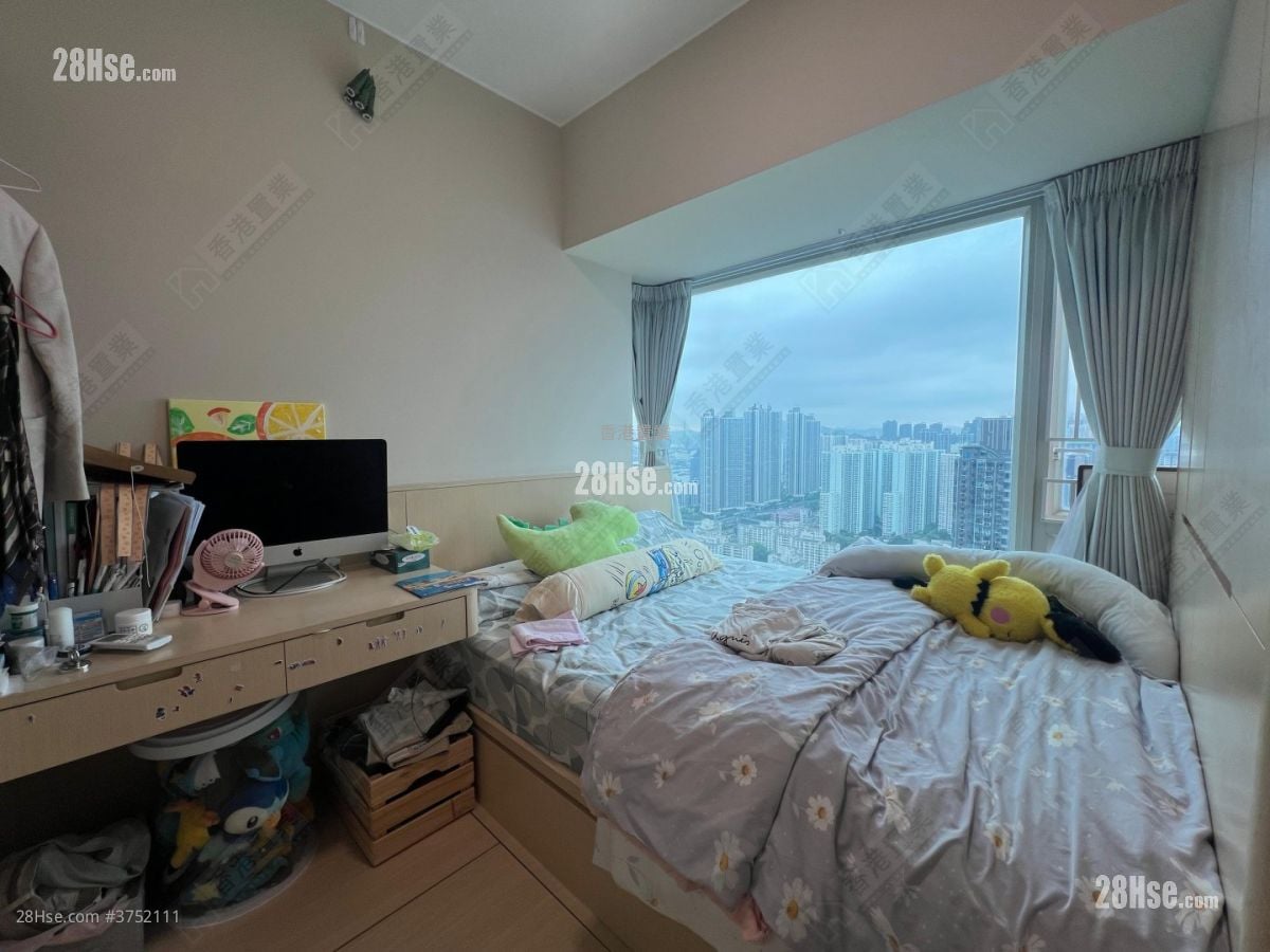 Shining Heights Sell 2 Bedrooms 561 ft²