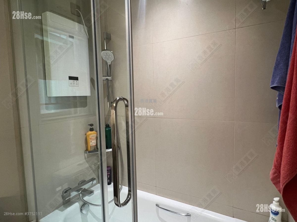 Shining Heights Sell 2 Bedrooms 561 ft²