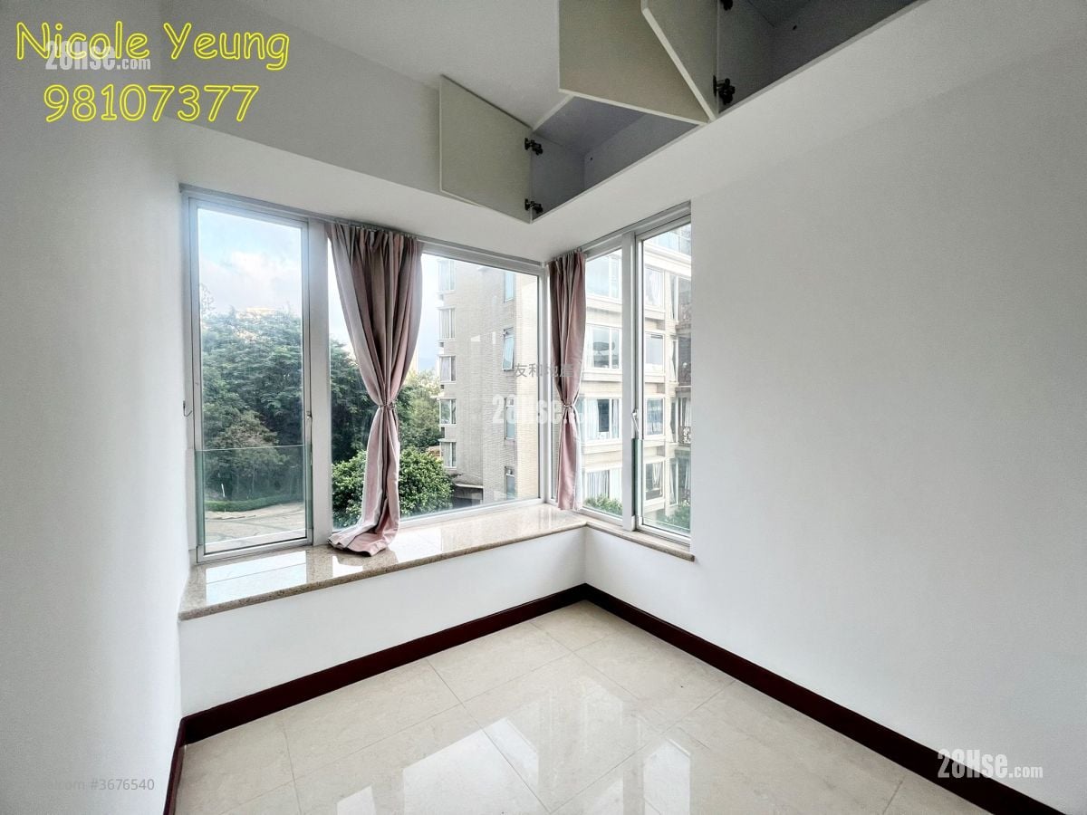 One Beacon Hill Rental 3 Bedrooms , 2 Bathrooms 1,168 ft²