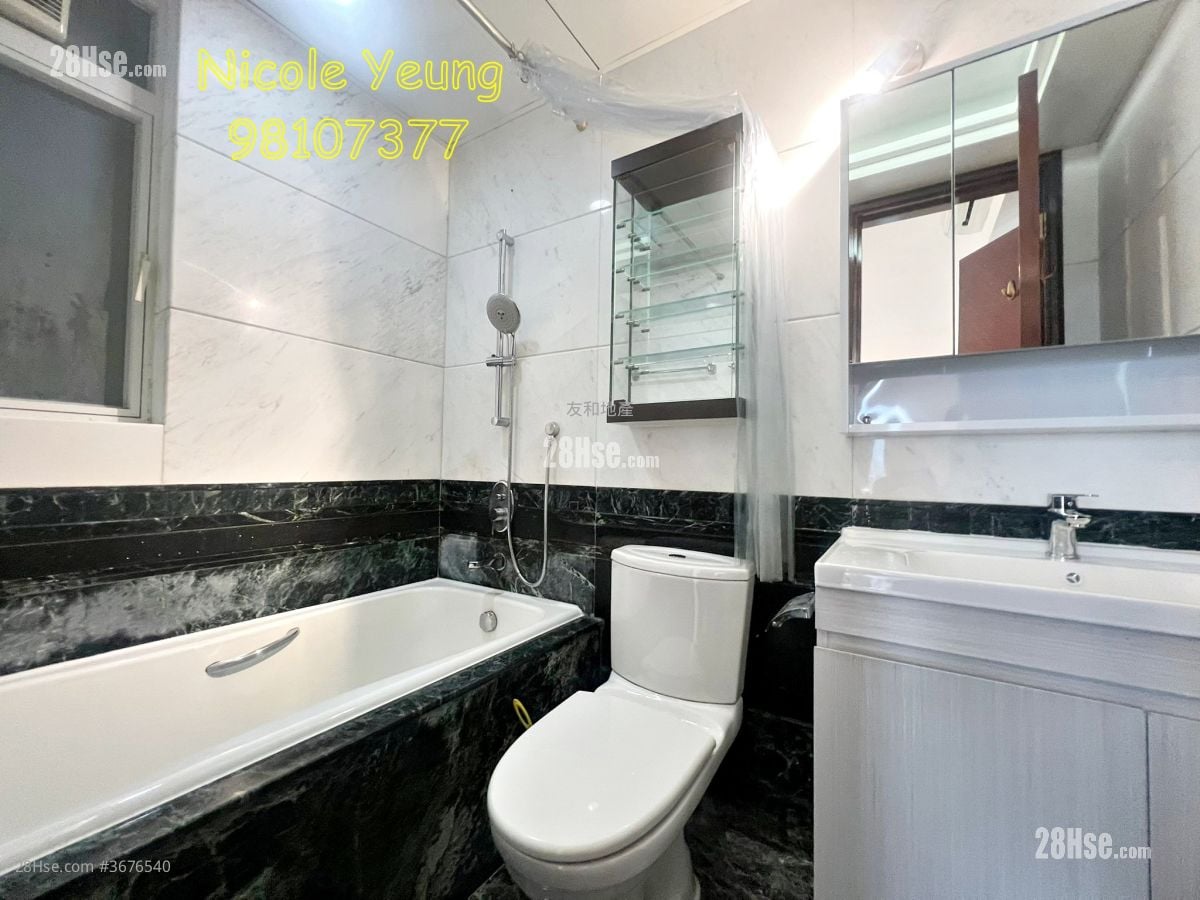 One Beacon Hill Rental 3 Bedrooms , 2 Bathrooms 1,168 ft²