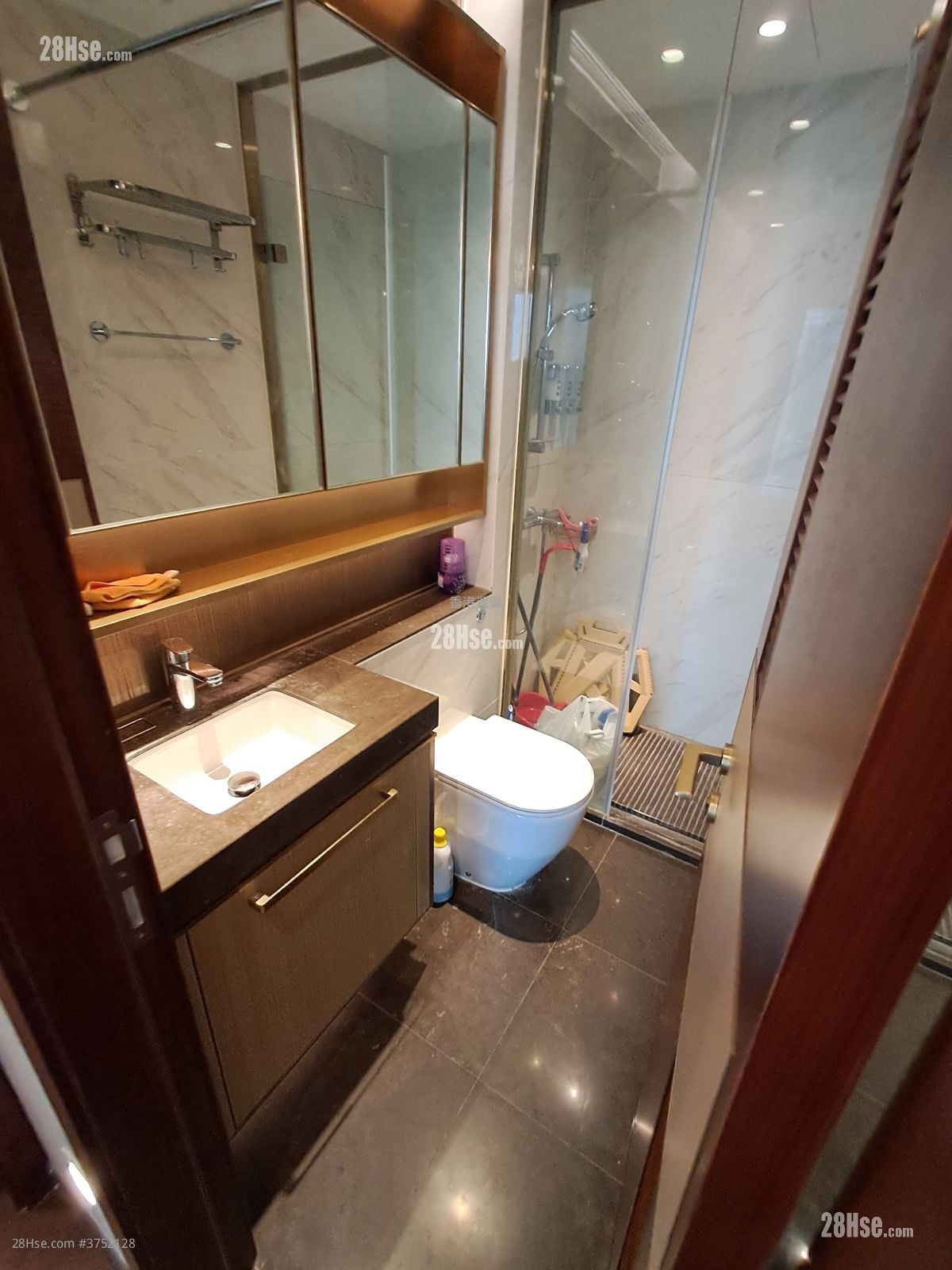 睿峰 售盘 2 房 408 平方尺