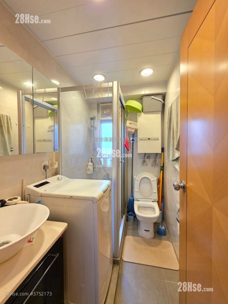 Silvervale Mansion Sell 2 Bedrooms , 1 Bathroom 386 ft²