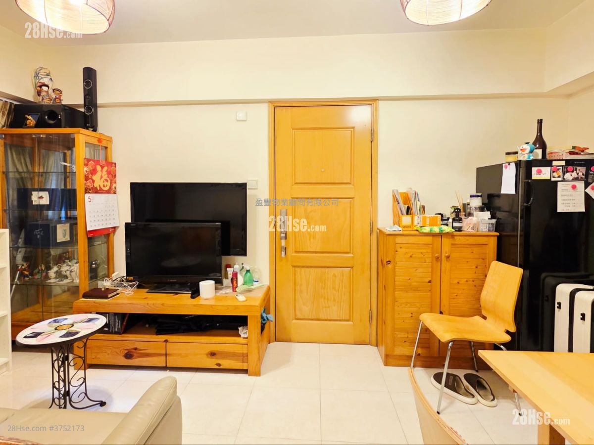 Silvervale Mansion Sell 2 Bedrooms , 1 Bathroom 386 ft²