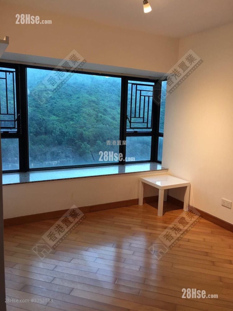 Oscar By The Sea Sell 2 Bedrooms , 1 Bathroom 523 ft²