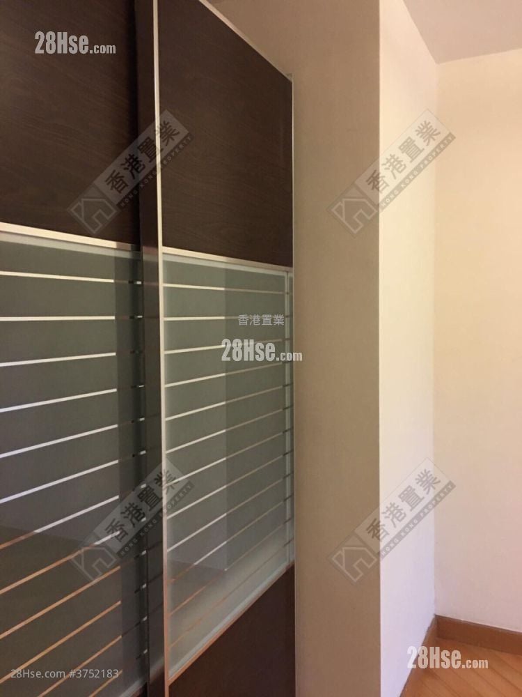 Oscar By The Sea Sell 2 Bedrooms , 1 Bathroom 523 ft²