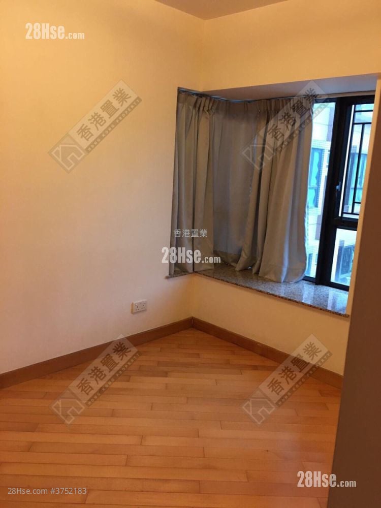 Oscar By The Sea Sell 2 Bedrooms , 1 Bathroom 523 ft²