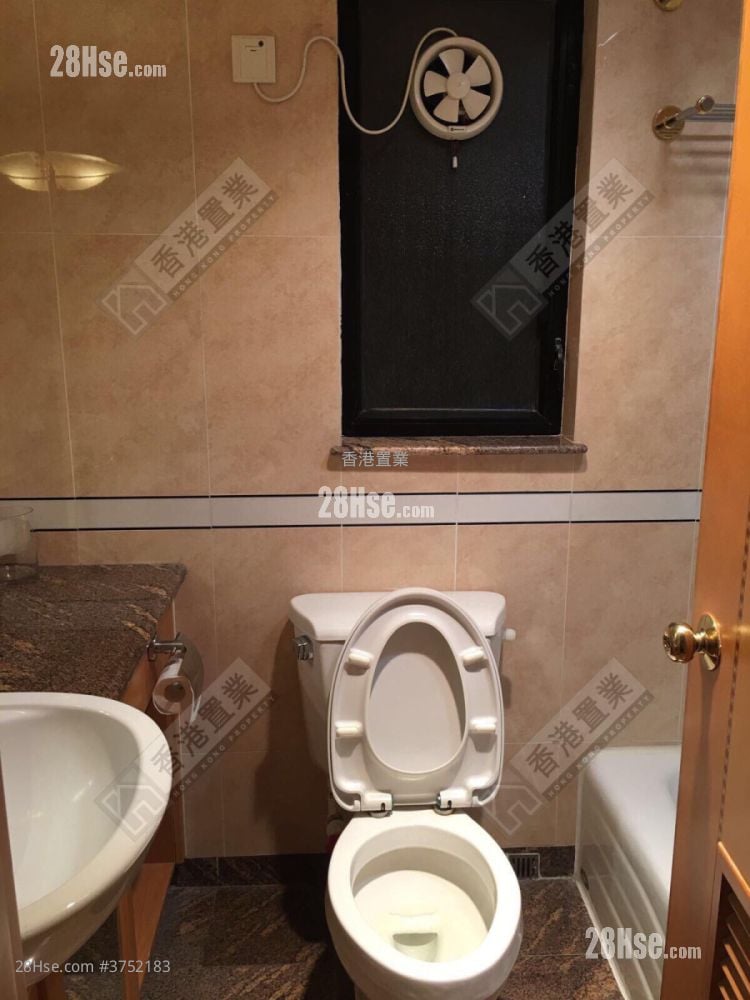 Oscar By The Sea Sell 2 Bedrooms , 1 Bathroom 523 ft²