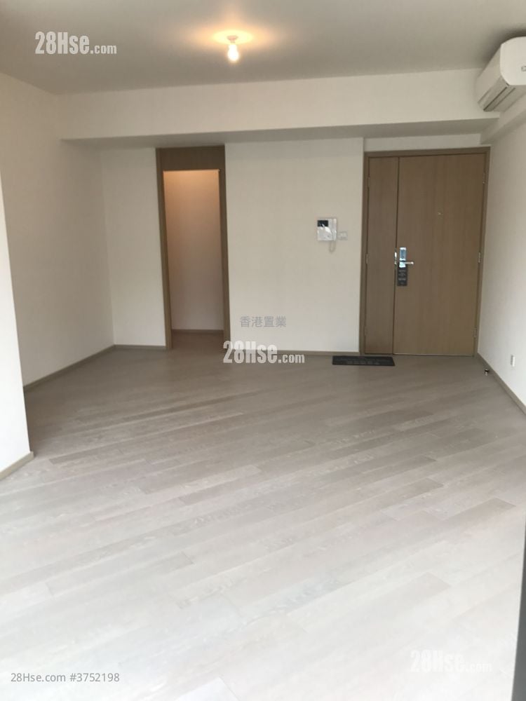 The Wings Sell 3 Bedrooms , 2 Bathrooms 856 ft²