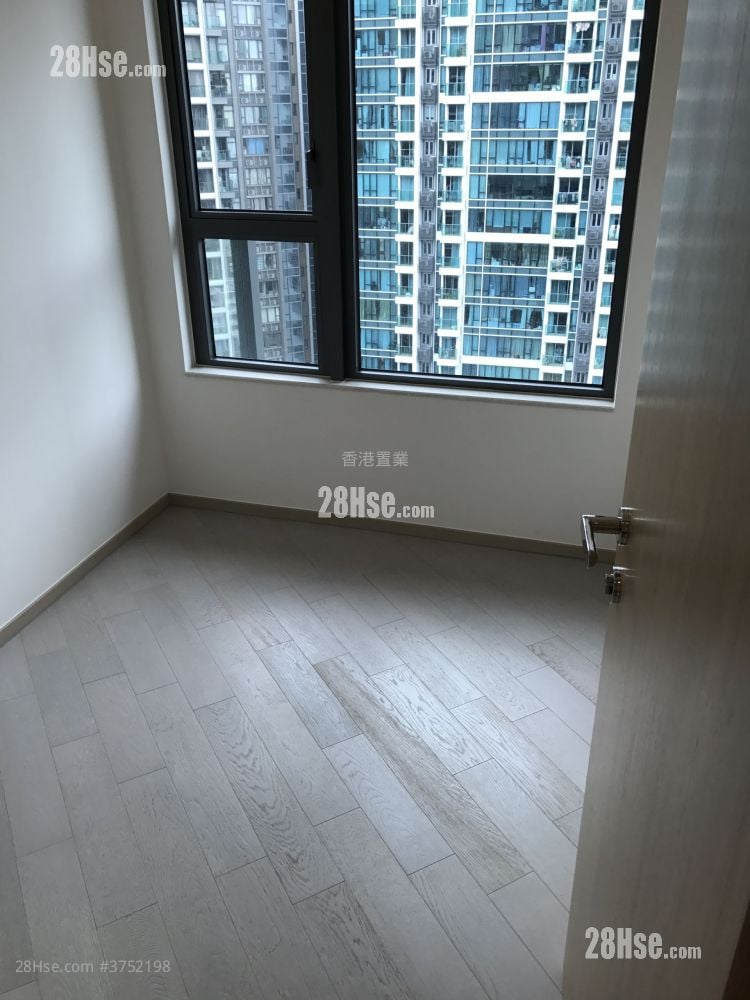 The Wings Sell 3 Bedrooms , 2 Bathrooms 856 ft²