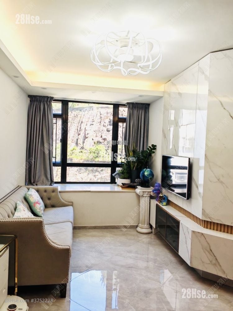 康怡花园 售盘 3 房 596 平方尺