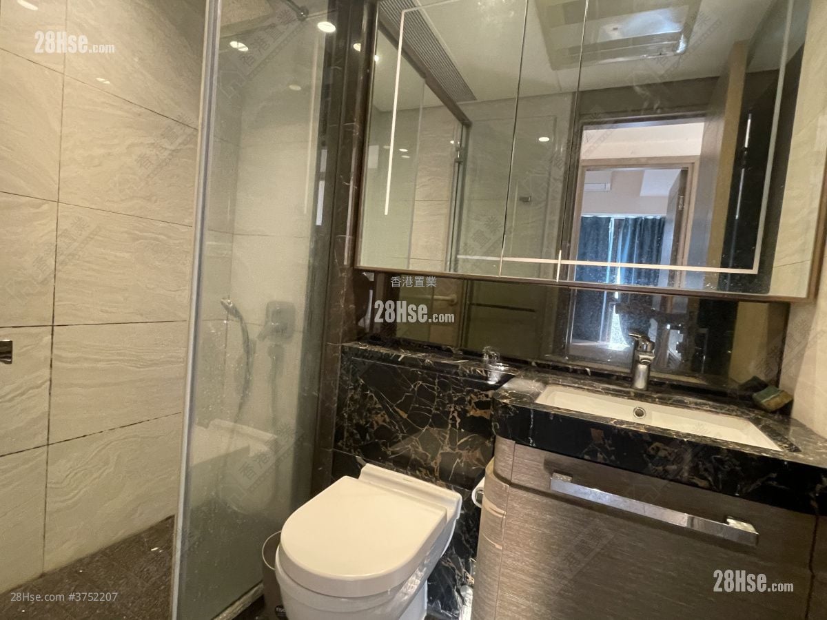 天晉 售盤 3 房 , 2 浴室 695 平方呎