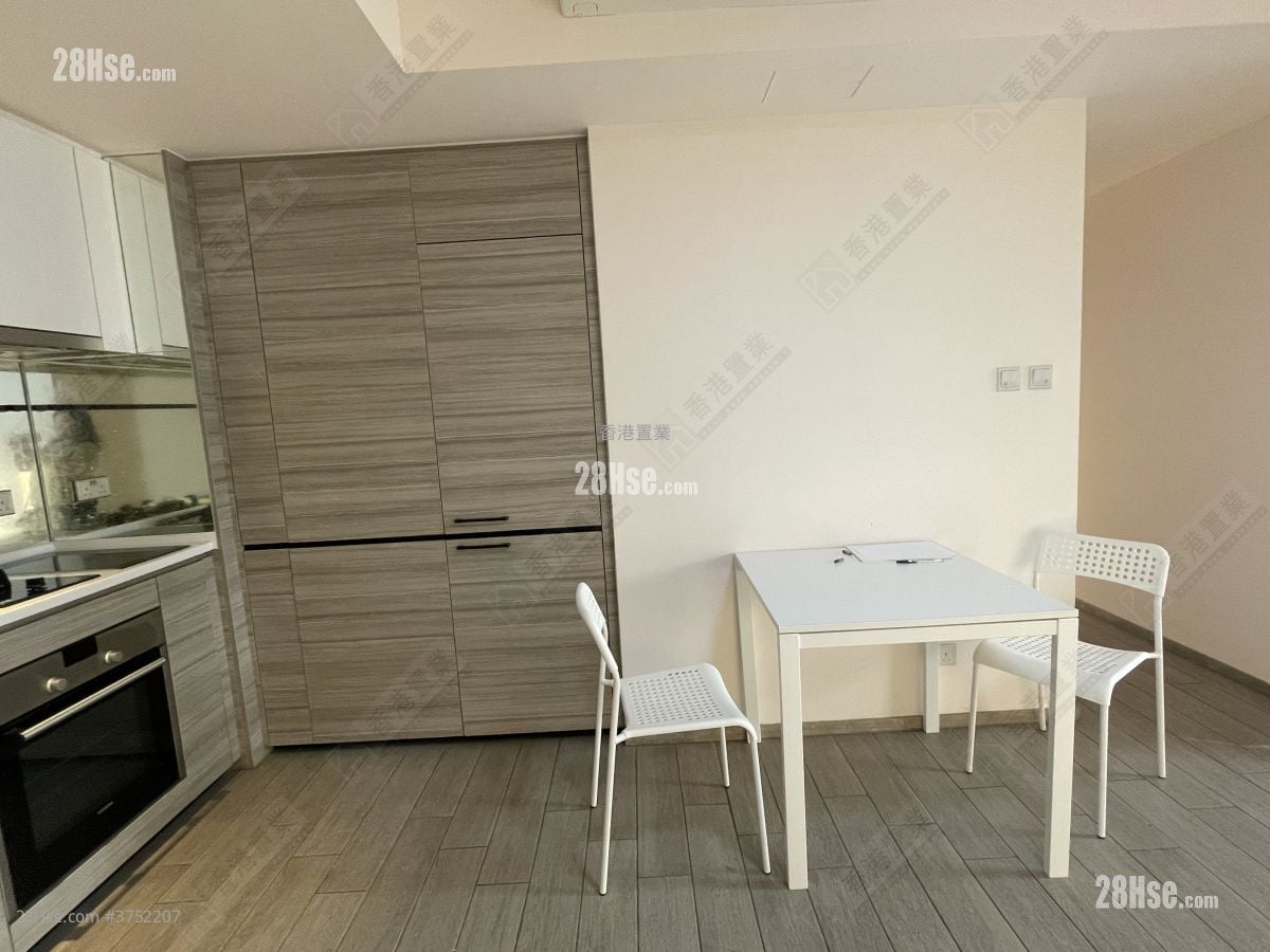 天晉 售盤 3 房 , 2 浴室 695 平方呎