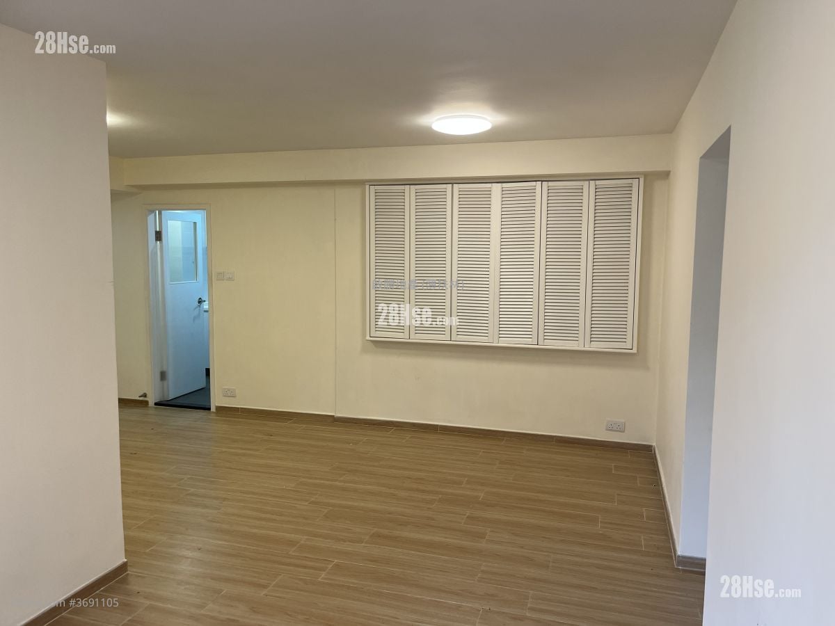 Pokfulam Gardens Rental 3 Bedrooms , 2 Bathrooms 698 ft²