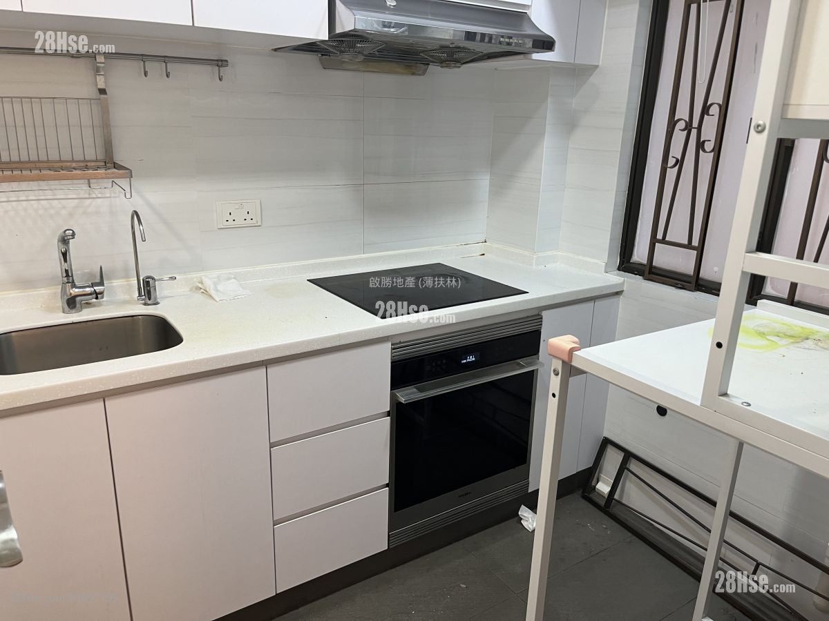 Pokfulam Gardens Rental 3 Bedrooms , 2 Bathrooms 698 ft²