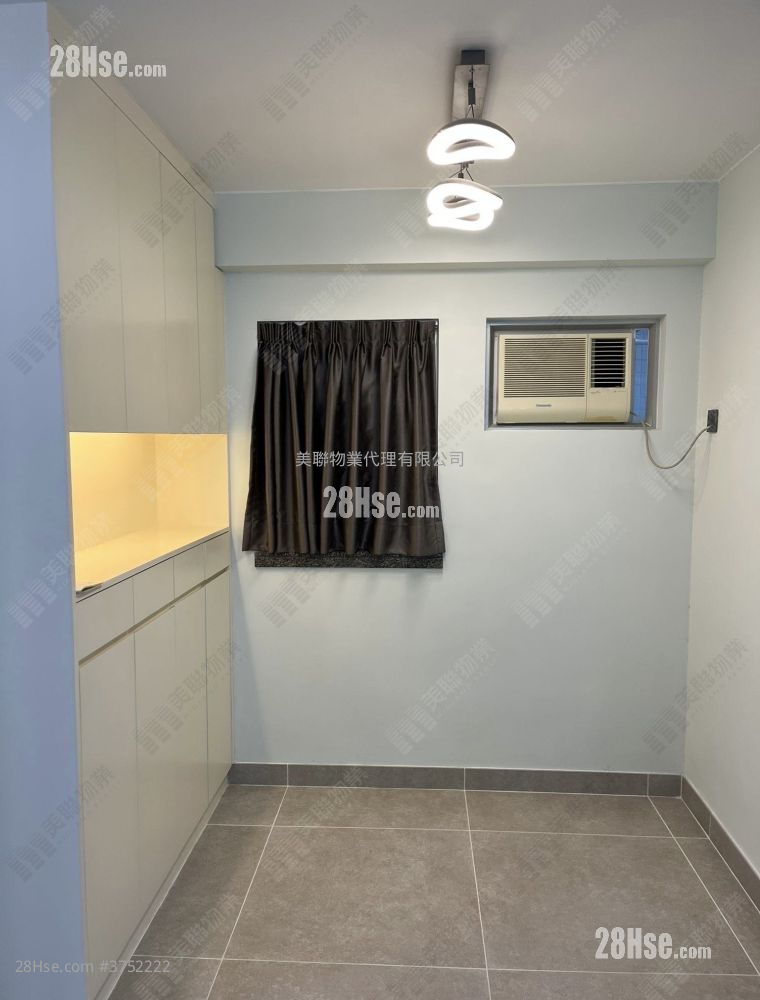 The Metro City Sell 2 Bedrooms , 1 Bathroom 420 ft²