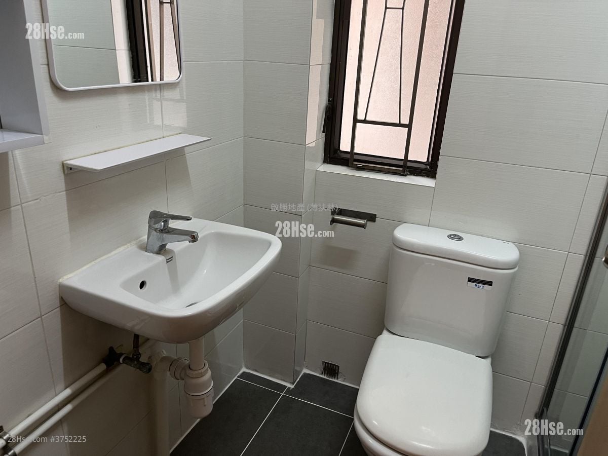 Pokfulam Gardens Rental 2 Bedrooms , 1 Bathroom 466 ft²