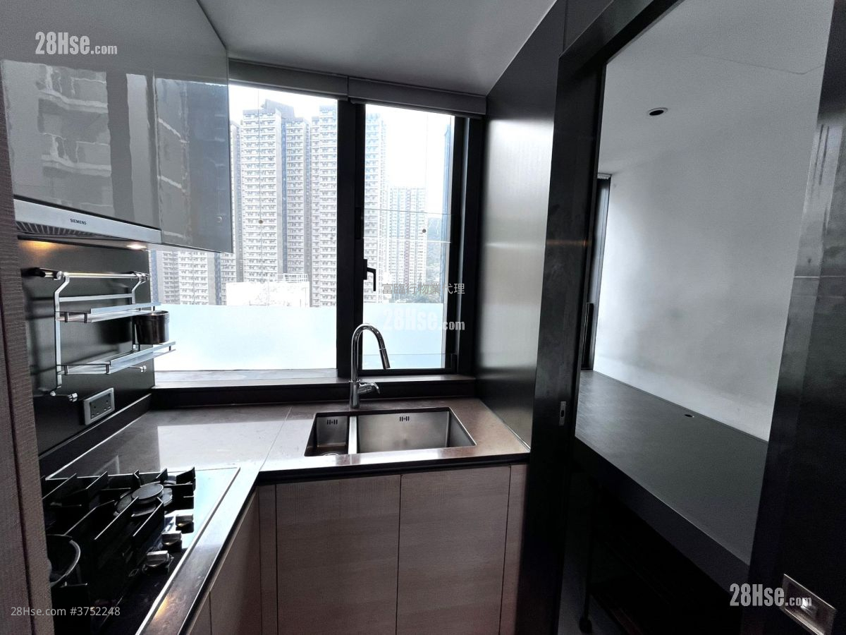 倚南 租盤 3 房 , 2 浴室 675 平方呎