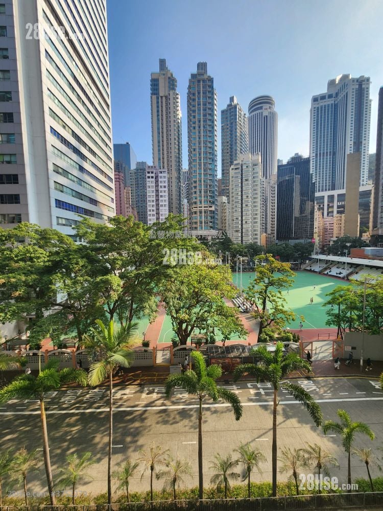 Hip Sang Building Sell 2 Bedrooms , 1 Bathroom 516 ft²