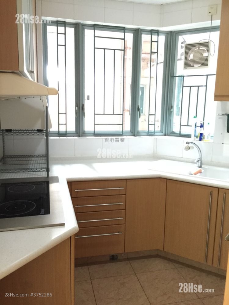 Ocean Shores Sell 3 Bedrooms , 2 Bathrooms 795 ft²