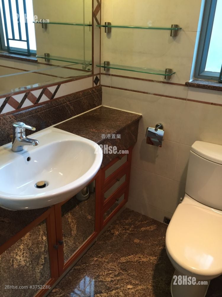 Ocean Shores Sell 3 Bedrooms , 2 Bathrooms 795 ft²