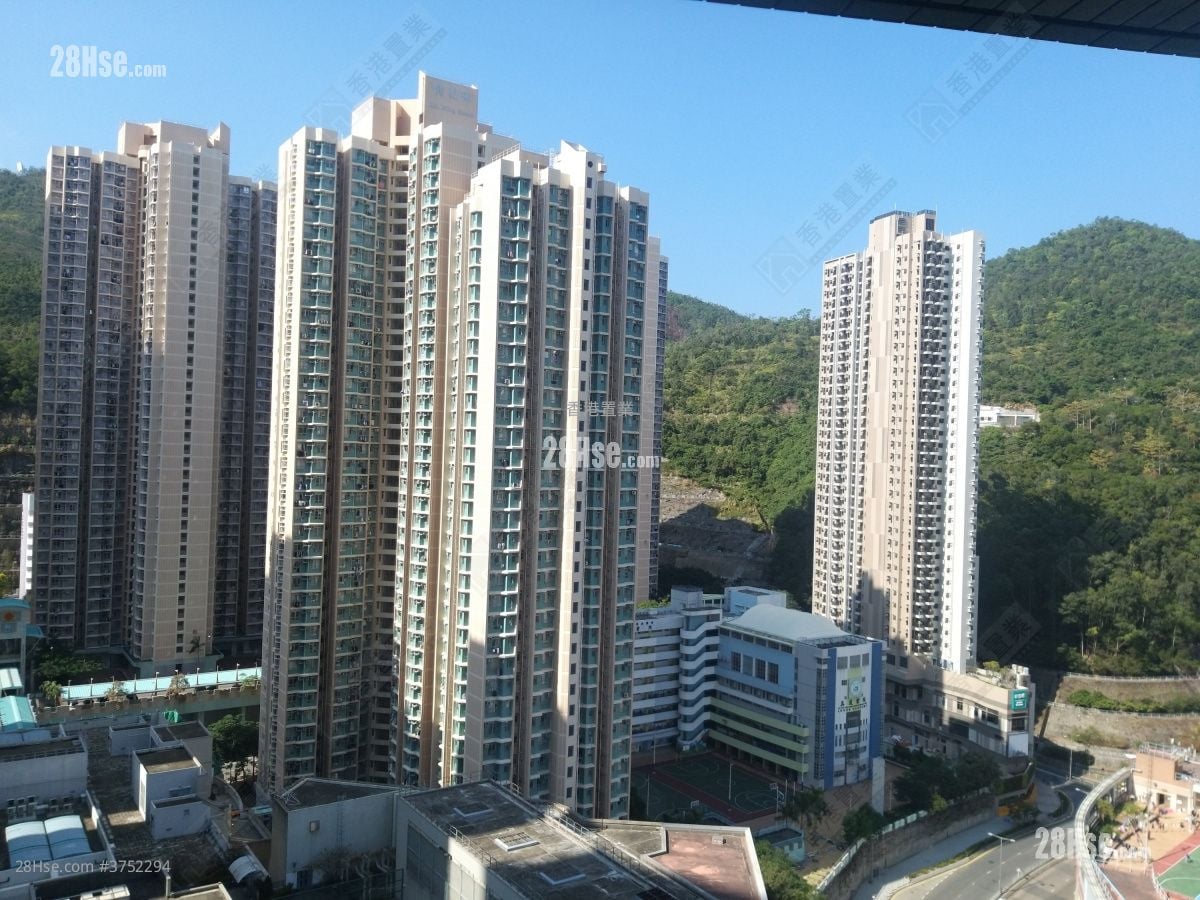 Metro Town Sell 3 Bedrooms , 2 Bathrooms 731 ft²